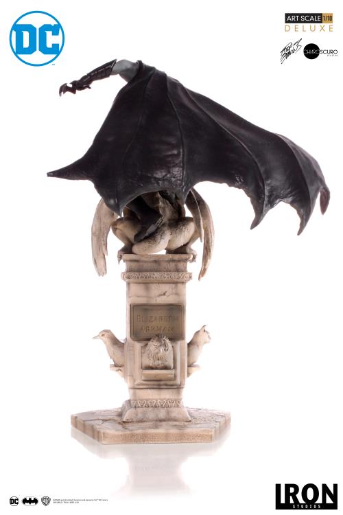 Iron Studios DC Comics Batman 1/10 Deluxe Art Scale Limited Edition Statue