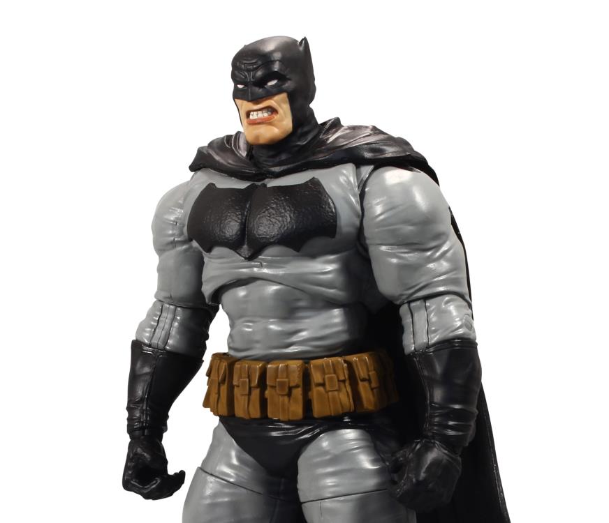 McFarlane Toys DC Multiverse - Batman: The Dark Knight Returns - Batman Action Figure (Collect to Build: Batman's Horse)