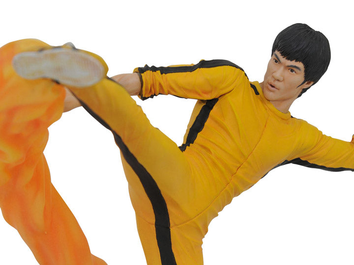 Diamond Gallery Bruce Lee (Kicking) Figure