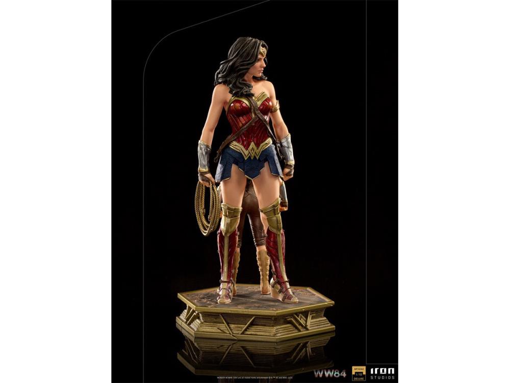 Iron Studios Wonder Woman 1984 Wonder Woman & Young Diana 1/10 Deluxe Art Scale Limited Edition Statue