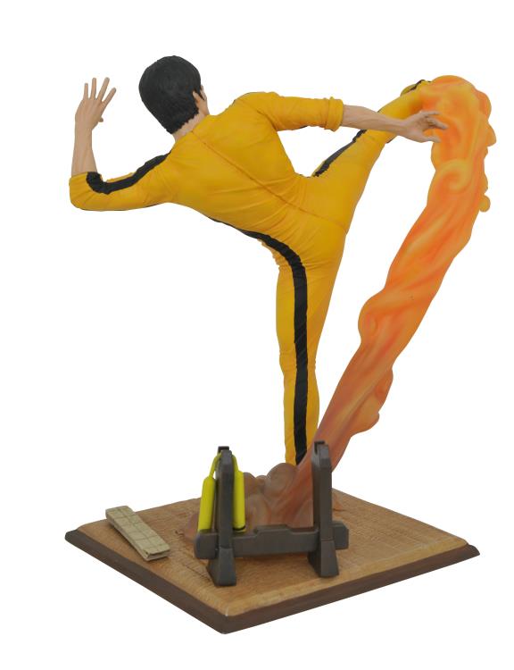 Diamond Gallery Bruce Lee (Kicking) Figure