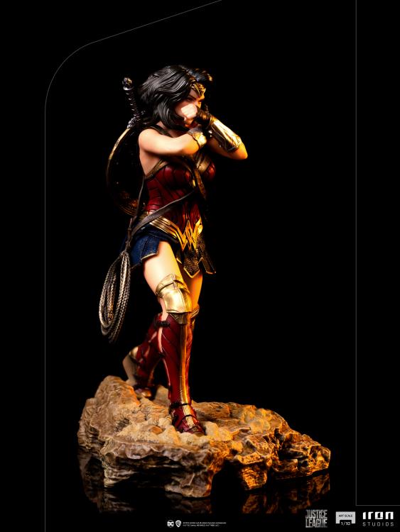 Iron Studios Zack Snyder's Justice League Wonder Woman 1/10 Art Scale Limited Edition Statue