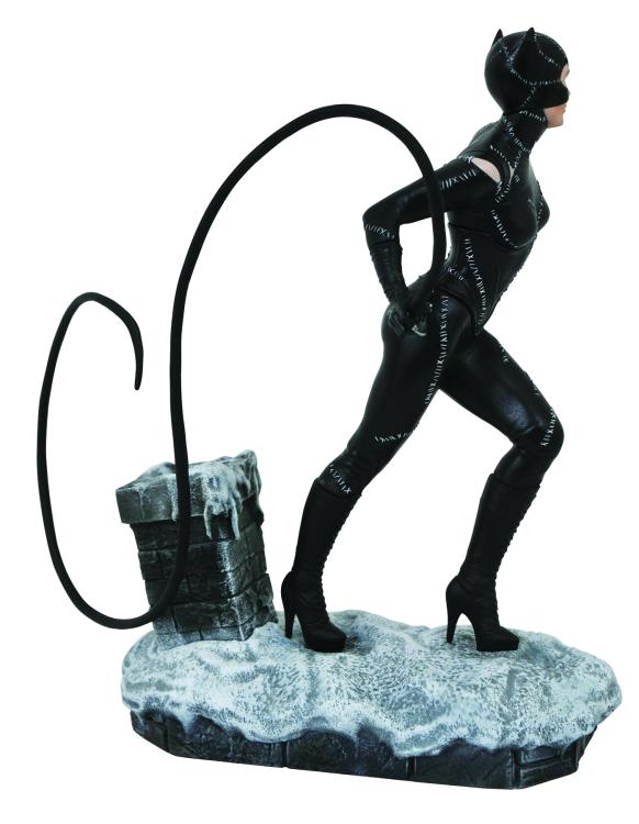 Diamond Select DC Gallery Batman Returns Catwoman statue