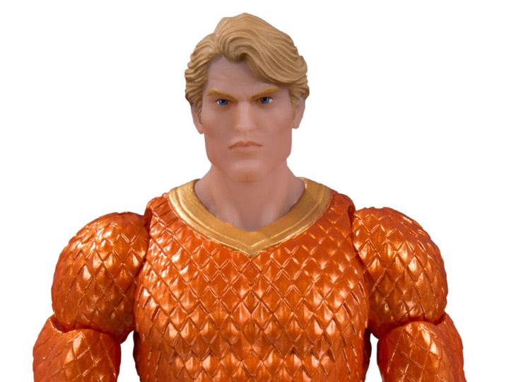 DC Collectibles Essentials Aquaman Figure - Nerd Arena