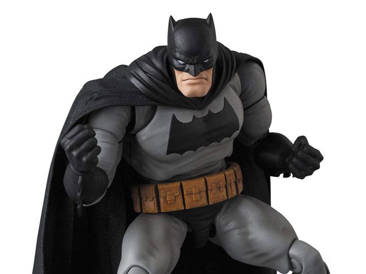 MAFEX マフェックス BATMAN No.106 MAFEX No.106 BATMAN The Dark Knight Returns Medicom Toy Action