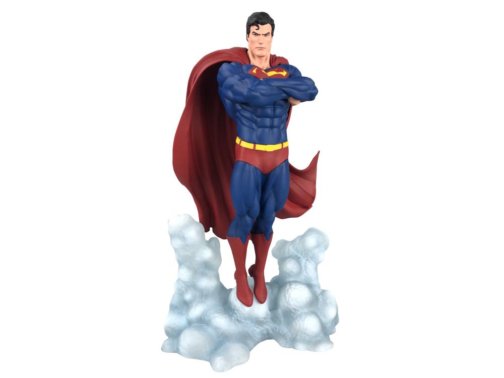 Diamond DC Comics Gallery Superman (Ascendant) Statue