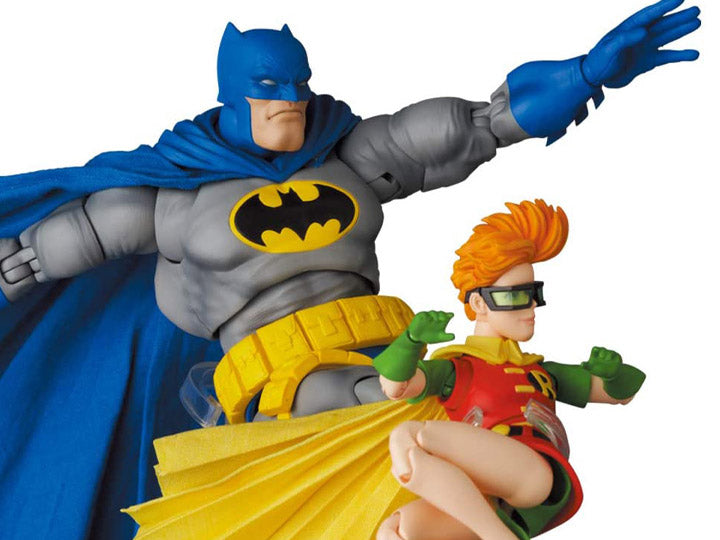 MAFEX No.139 Batman: The Dark Knight Returns - Batman (Blue Ver.) & Robin