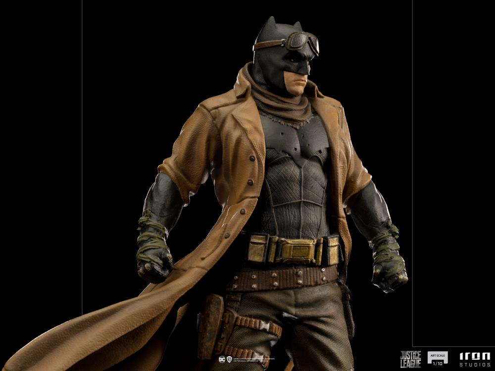 Iron Studios Zack Snyder's Justice League - Knightmare Batman 1/10 Art Scale Limited Edition Statue