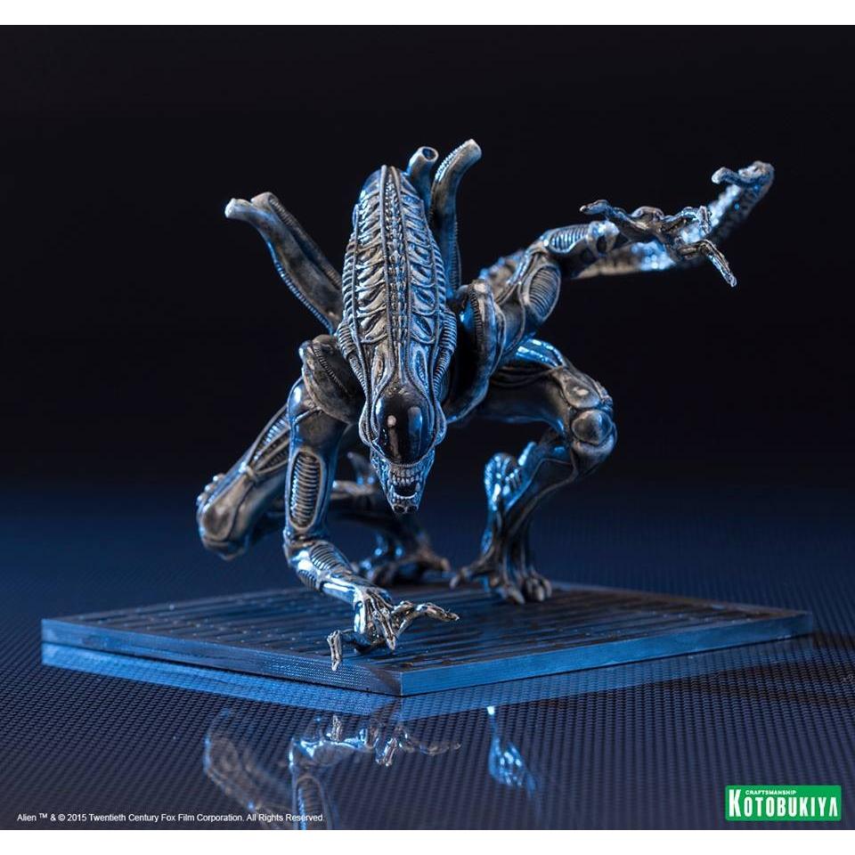 KOTOBUKIYA Alien Warrior Drone ARTFX+ Statue - Nerd Arena
