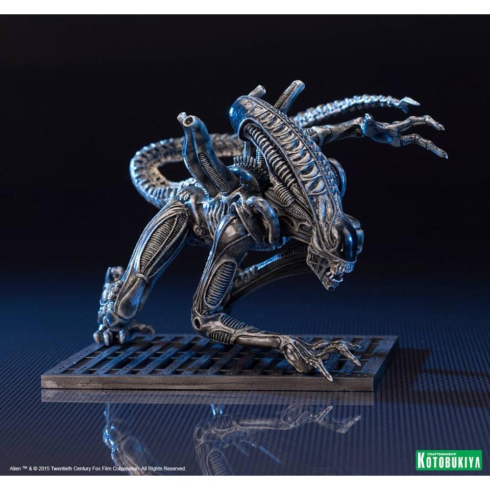 KOTOBUKIYA Alien Warrior Drone ARTFX+ Statue - Nerd Arena