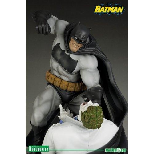 Kotobukiya The Dark Knight Returns: Batman vs. Joker ArtFX Statue (Hunt The Dark Knight) - Nerd Arena