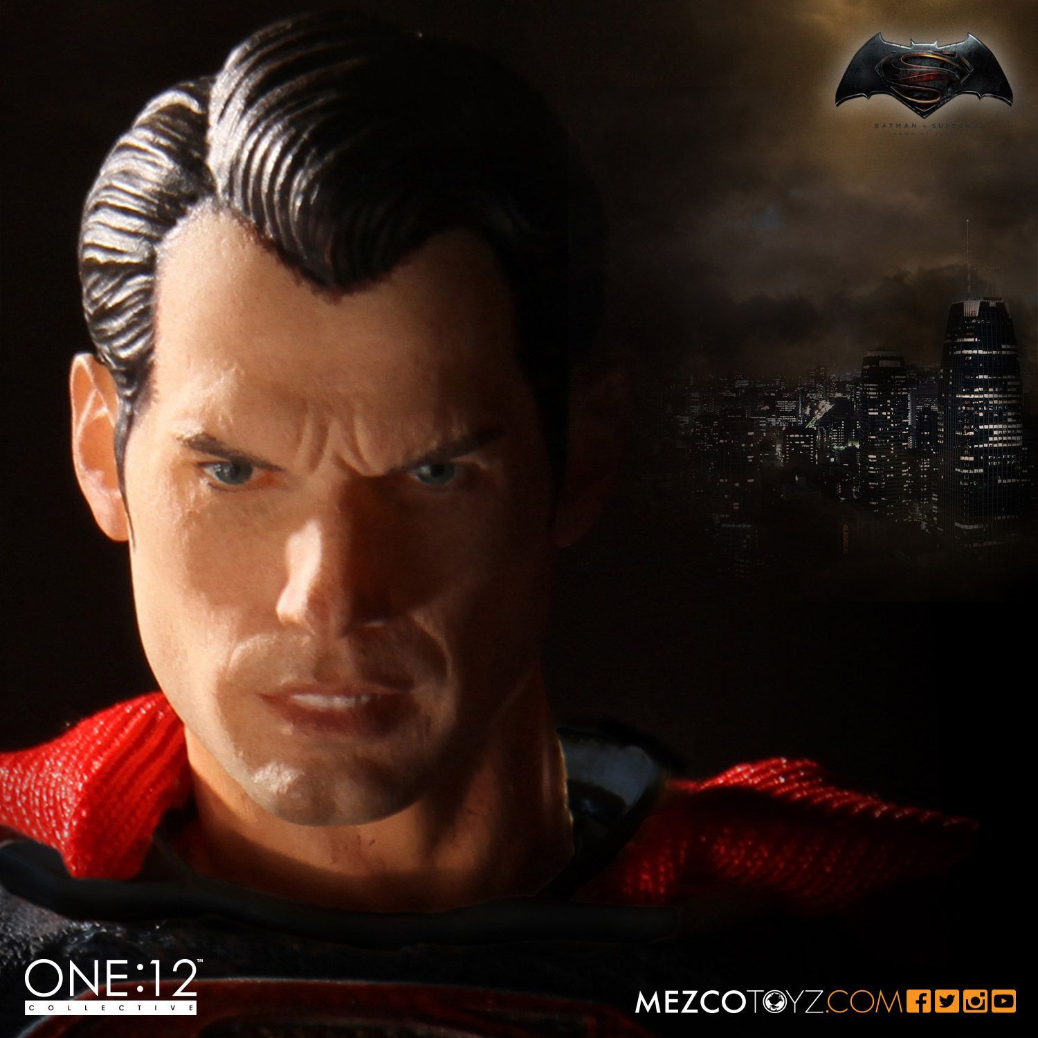 Mezco Batman v Superman: Dawn of Justice Superman One:12 Collective Action Figure - Nerd Arena