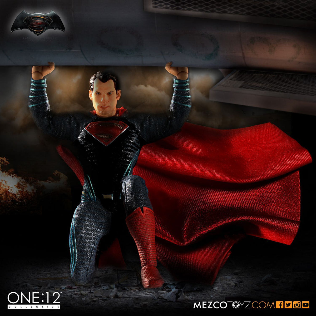 Mezco Batman v Superman: Dawn of Justice Superman One:12 Collective Action Figure - Nerd Arena